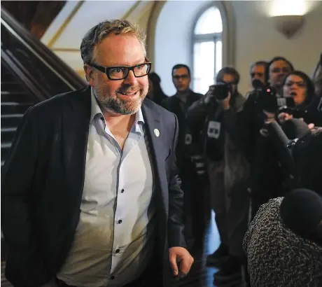  ?? PHOTO SIMON CLARK ?? Alexandre Taillefer était à la cérémonie d’assermenta­tion des députés libéraux hier au Parlement de Québec.