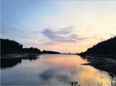  ??  ?? Megg Eveline sent us this week’s Big Picture via Facebook, of a sunset over Ridgegate Reservoir. Find us on Facebook or email your pictures to macclesfie­ldexpress@menmedia.co.uk. We’ll print the best ones get up the two steps to the back of the bus,...