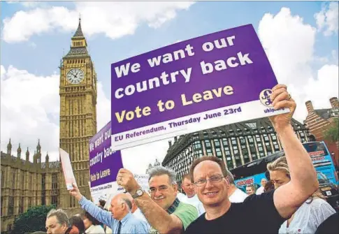  ?? GETTY IMAGES ?? Pro-Brexit protesters marched in support of the Leave campaign in London on June 15.