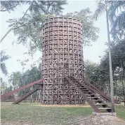  ?? ?? LEFT
Boonserm Premthada celebrates the local way of life in The Rice Tower.