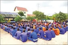  ?? KAMPOT PROVINCIAL PRISON ?? Inmates gather in Kampot provincial prison in a photo taken in 2019.