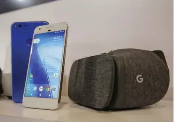  ?? ERIC RISBERG/THE ASSOCIATED PRESS ?? For now, virtual reality remains an expensive experience — even in the mobile realm. While the Google Daydream View is just $100, the Google Pixel starts at $900.