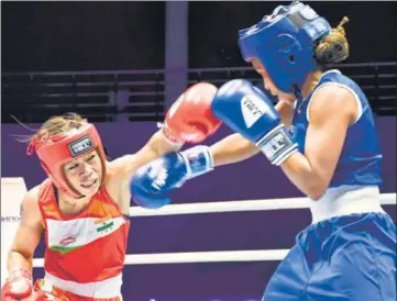  ?? PTI ?? Mary Kom during her bout against Colombia's Valencia Victoria at the Women's World Championsh­ips, in Ulan-Ude, Russia on Thursday.