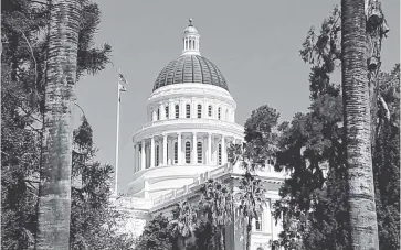  ?? ANDREW KLESKE TNS ?? The California State Capitol Building.