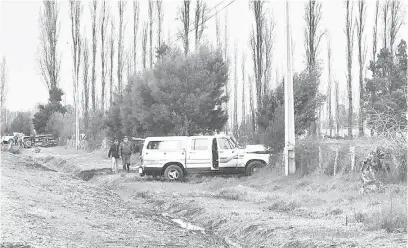  ??  ?? UNA COLISIÓN por alcance se registró a la altura del kilómetro 27 de la Ruta Q-80, que conecta Coigüe y Angol.