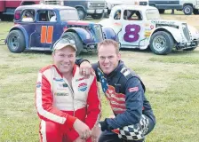  ?? KENNETH SILVER/STAFF FILE ?? Chris Lemonds, right, has made his way past drug addiction after his father, Dale, left, died during a Legends race in which they competed in 2004.