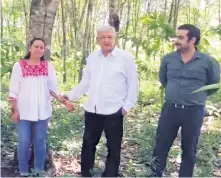  ??  ?? El virtual presidente electo, Andrés Manuel López Obrador, dijo que unas de las causas de la migración de jóvenes a EU es por el abandono del campo.