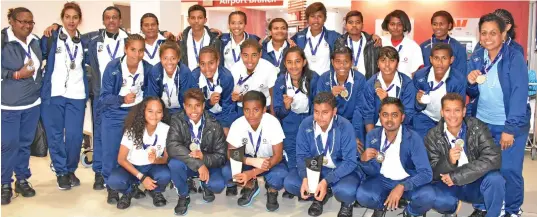  ?? Photo: Waisea Nasokia ?? Vodafone Fijian women’s Under-19 football team at Nadi Internatio­nal Airport on July 25, 2017.