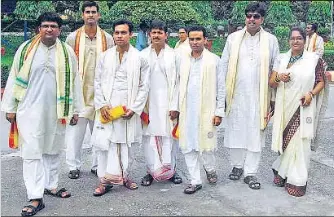  ?? HT FILE PHOTO ?? The IIT-BHU students recently attended their convocatio­n dressed in ethnic outfits.