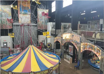  ?? PHOTOS: HAYLEY JUHL ?? The Internatio­nal Independen­t Showmen’s Museum includes a full-sized ferris wheel and a child-sized carousel from the 1950s.
