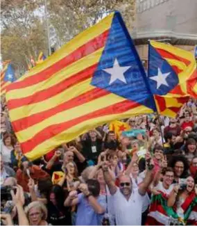  ?? FOTO BELGAIMAGE ?? De Catalanen feesten. Maar valt er wel iets te vieren?