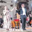  ?? FOTO: SCHAEFER ?? Wurden in Wolfegg gefeiert: Hannelore Elsner und Orchesterc­hef Wolfgang Katschner.