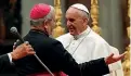  ??  ?? Il vescovo Bechi e papa Francesco