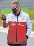  ?? FOTO: AFP ?? Da geht’s lang! Mick Schumacher erkundet den Nürburgrin­g.