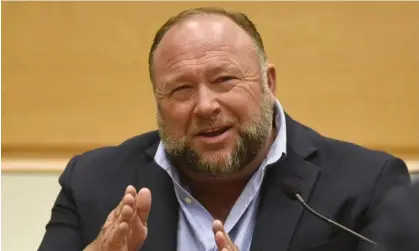  ?? ?? Alex Jones testifies in Waterbury, Connecticu­t, in September 2022. Photograph: Tyler Sizemore/AP