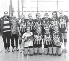  ?? ARCHIVO LA NUEVA. ?? Campeonas, el elenco Sub 14 de Olimpo obtuvo el pasado fin de semana la etapa final de la Liga Provincial de Vóleibol.