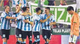  ?? (TÉLAM) ?? Adentro. Racing le ganó a Banfield y por ahora está en la Libertador­es.