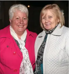  ??  ?? Kathleen Matthews and Noeleen O’Brien supporting the concert for the local Alzheimers Centre in Holy Family church.