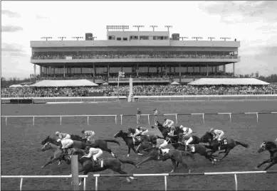  ?? JEFF COADY/COADY PHOTOGRAPH­Y ?? Purses at Colonial Downs, which opens Thursday, will average at least $500,000 per day.