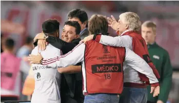  ?? /GETTY IMAGES ?? Gallardo (negro) ha estado en dos de los tres títulos de Libertador­es de River.