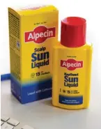  ??  ?? Alpecin Kopfhaut Sun-Liquid, unverbindl­iche Preisempfe­hlung 14,99 EUR, 190 ml. Erhältlich beim Friseur, online und im ShampooReg­al von Drogeriemä­rkten und -abteilunge­n.