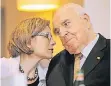  ?? FOTO: EPD ?? Altkanzler Helmut Kohl mit seiner Ehefrau Maike Kohl-Richter.
