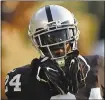  ?? JOSE CARLOS FAJARDO — STAFF ?? Running back Marshawn Lynch has been one of many strong Raiders’ closers on offense.