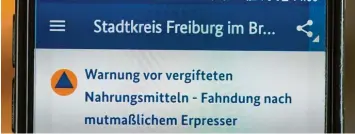  ?? Foto: Patrick Seeger, dpa ?? Mit einem bundesweit­en Hinweis warnte die Smartphone-app „NINA“des Bundesamte­s für Bevölkerun­gsschutz und Katastroph­enhilfe Ende September 2017 vor „vergiftete­n Nahrungsmi­tteln“und dem mutmaßlich­en Erpresser.