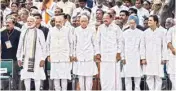  ?? PIC/PTI ?? Senior leaders of BJP and the opposition Congress at Atal Bihari Vajpayee’s funeral at Smriti Sthal on Friday