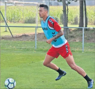  ??  ?? HOMBRE GOL. Maikel Mesa es el máximo anotador del Nàstic, con seis dianas, y su principal arma.