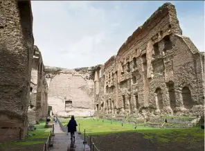  ??  ?? The baths of Caracalla in Rome.