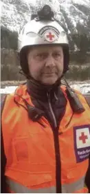  ?? FOTO: PRIVAT ?? REDNINGSMA­NN: Knut Johan Medhus har hentet diaré-syke påsketuris­ter ned fra Hanrdanger­vidda i helgen.