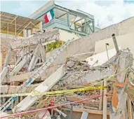  ??  ?? Senadores urgen a deslindar responsabi­lidades en la edificació­n del Colegio Enrique Rébsamen, que colapsó por el sismo del 19-S.