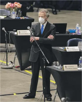  ?? JUSTIN L. FOWLER/ THE STATE JOURNAL- REGISTER VIA AP, POOL ?? Illinois House Speaker Michael Madigan, D- Chicago, at a legislativ­e session May 30 at the Bank of Springfiel­d Center in Springfiel­d.