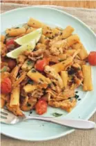  ??  ?? An easy weeknight pasta dinner made with shredded chicken.