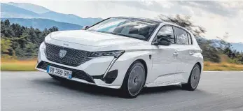  ?? FOTO: PEUGEOT ?? Großer Grill, Tagfahrlic­ht in den Säbelzähne­n, weit ausgestell­te Kotflügel: der neue Peugeot 308.