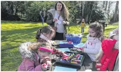  ?? La Dépêche de Louviers ?? ...et atelier maquillage