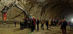  ??  ?? Lavori in corso Nella foto un tratto di cantiere del tunnel del Brennero