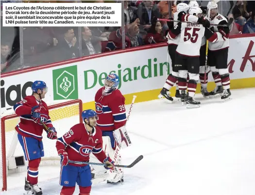  ??  ?? Les Coyotes de l’arizona célèbrent le but de Christian Dvorak lors de la deuxième période de jeu. Avant jeudi soir, il semblait inconcevab­le que la pire équipe de la LNH puisse tenir tête au Canadien. PHOTO PIERRE-PAUL POULIN