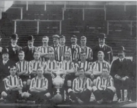  ??  ?? Sunderland AFC’s championsh­ip winning squad of 1901-02.