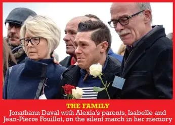  ??  ?? THE FAMILY
Jonathann Daval with Alexia’s parents, Isabelle and Jean-Pierre Fouillot, on the silent march in her memory