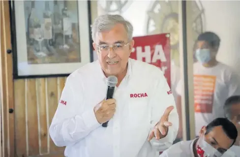  ?? FOTO: EL DEBATE ?? > Rubén Rocha Moya, durante un evento de proselitis­mo.