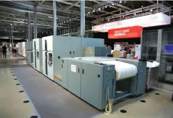  ??  ?? An Océ Jetstream high-speed continuous-feed commercial printer