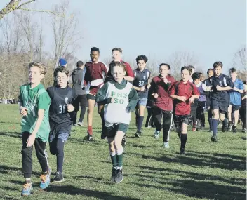  ?? PICTURES: DAVID LOWNDES ?? Action from the minor boys race at Ferry Meadows.