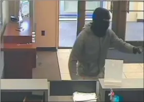  ?? CLEVELAND FBI ?? Front side view of bank robbery suspect