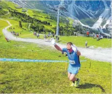  ?? FOTO: MORENT ?? Norbert Morent freut sich auf das Ziel auf dem Kreuzjoch.