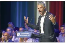  ?? (Photo AFP) ?? « Nous sommes tous les Républicai­ns, et je ne veux plus entendre parler de ces écuries, qui nous ont pourri la vie » : Laurent Wauquiez a fait la démonstrat­ion hier soir à Châteauren­ard, que le costume de président de LR n’était pas trop grand pour...