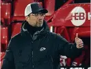  ??  ?? Improvemen­t: Boss Klopp is happy