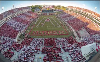  ?? NWADG File Photo | ?? DONALD W. REYNOLDS RAZORBACK STADIUM in Fayettevil­le.