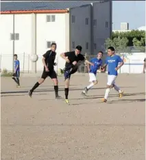  ??  ?? el día de hoy se reunirán en el estadio municipal